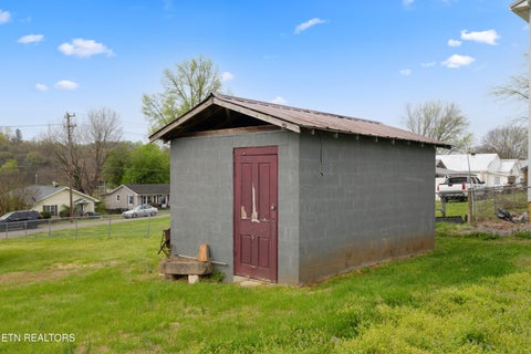 Tiny photo for 725 Church St, Loudon, TN 37774 (MLS # 1356184)