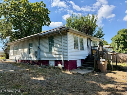Tiny photo for 120 Pickering St, Knoxville, TN 37914 (MLS # 1355602)