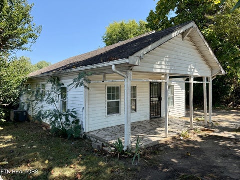 Tiny photo for 120 Pickering St, Knoxville, TN 37914 (MLS # 1355602)