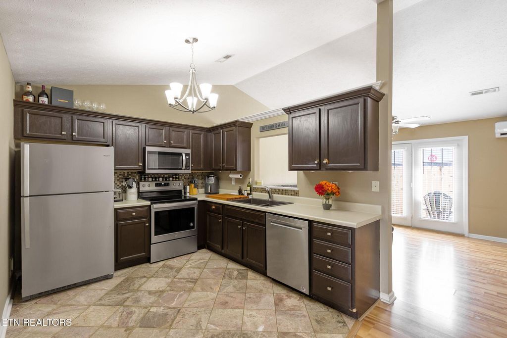 Photo of 3754 Tilbury Way, Knoxville, TN 37921 (MLS # 1331752)