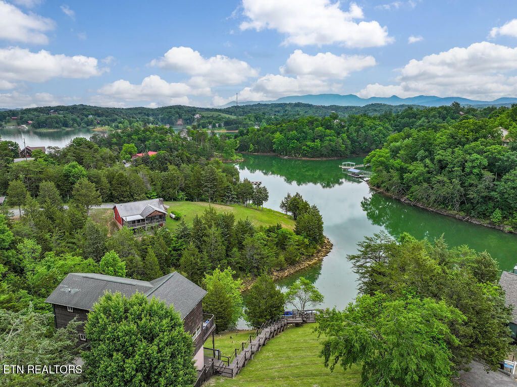Photo of 2350 Kerr Rd, Sevierville, TN 37876 (MLS # 1340401)