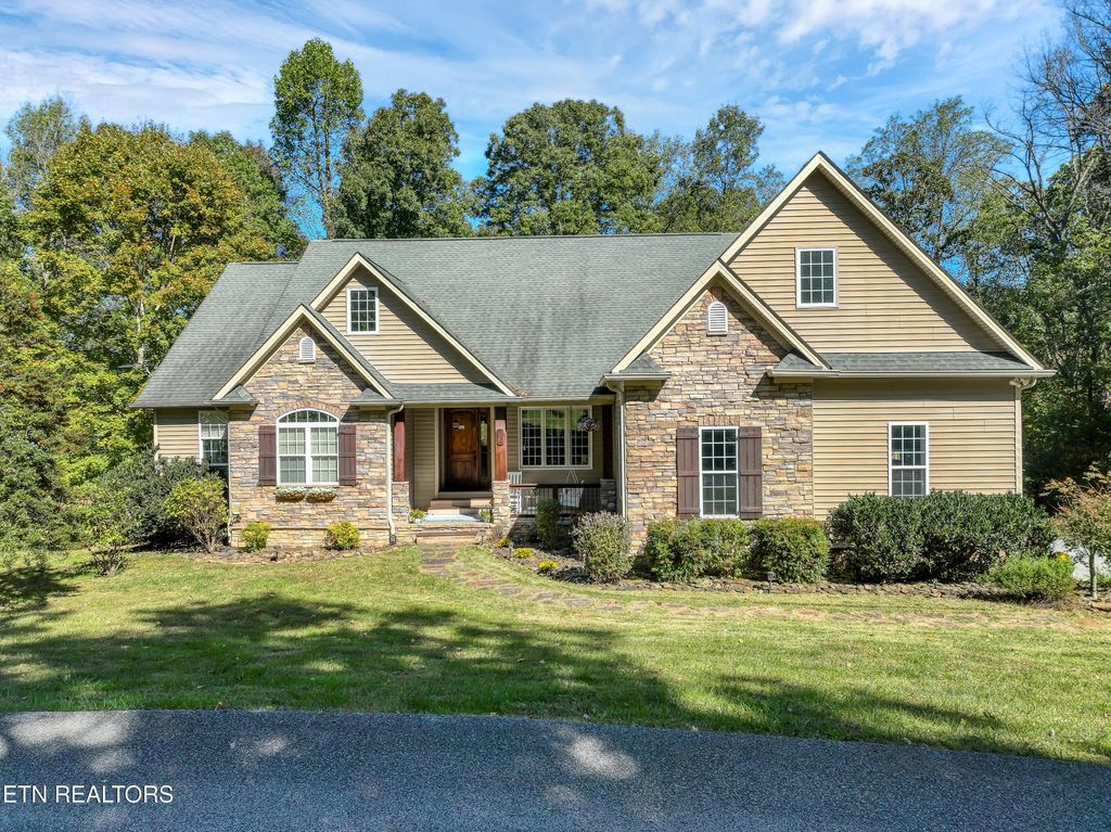 Photo of 4529 Glennora Drive, Walland, TN 37886 (MLS # 1292855)