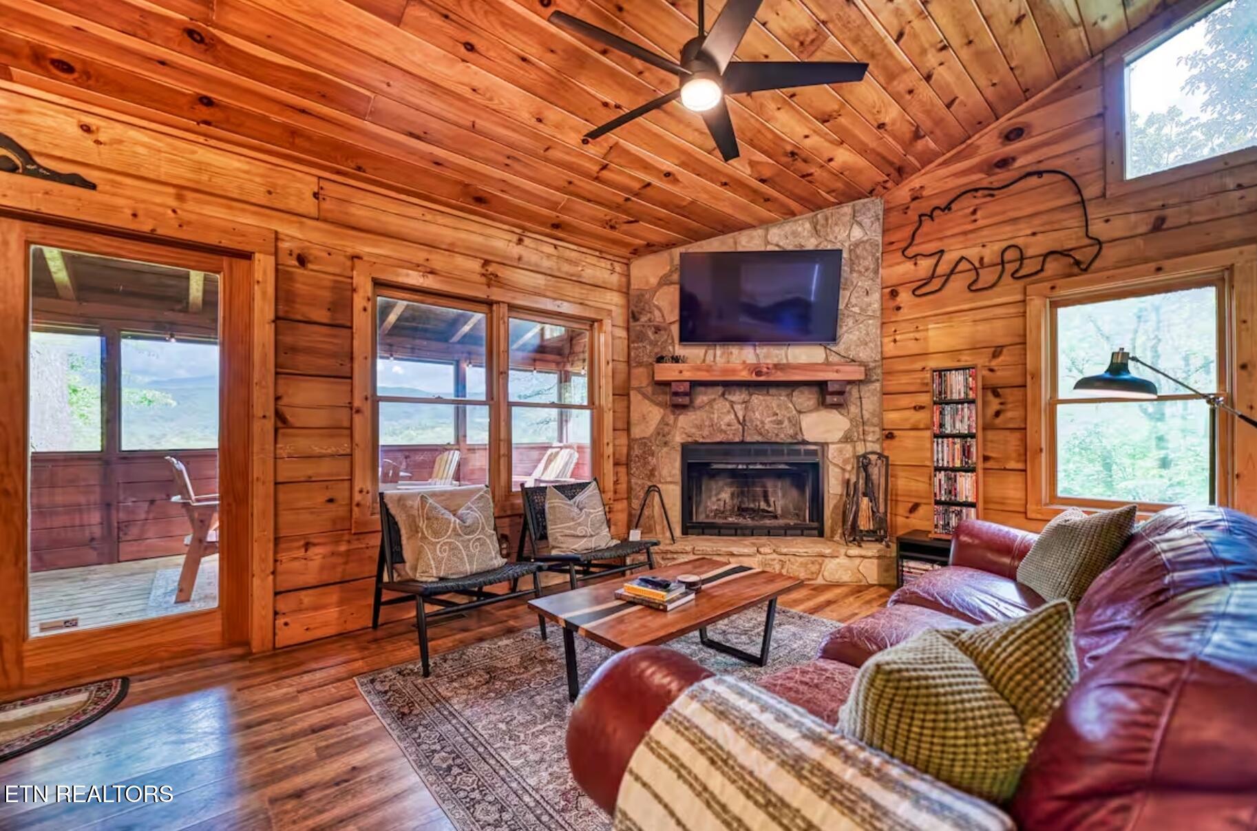1227 Bear Paw Ridge Way