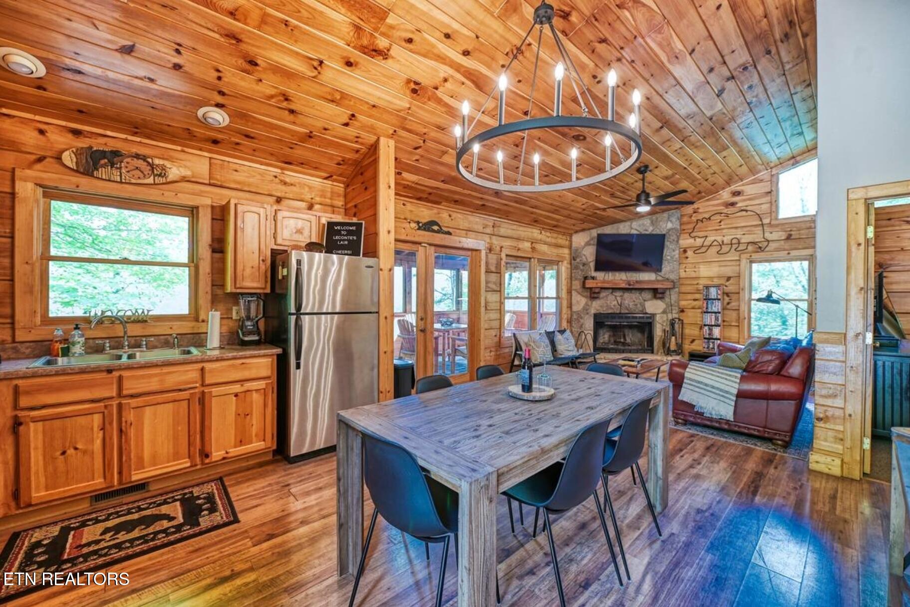 1227 Bear Paw Ridge Way