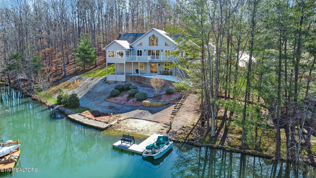 Photo of 14 Needham Terrace, Crossville, TN 38558 (MLS # 1330907)