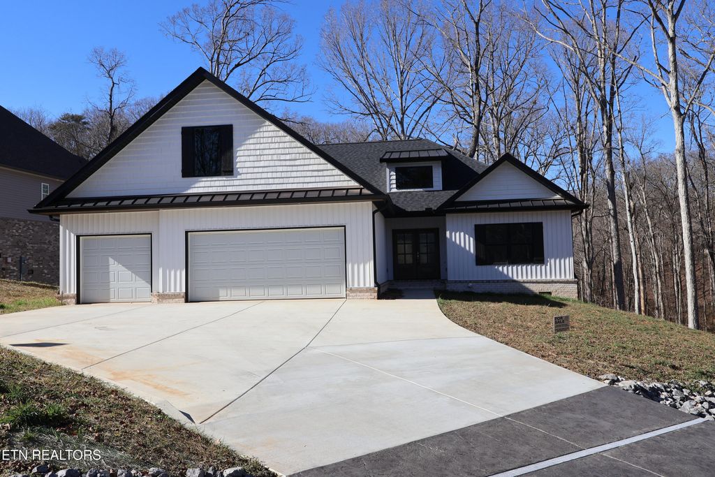 Photo of 301 Seminole Trace, Loudon, TN 37774 (MLS # 1294176)