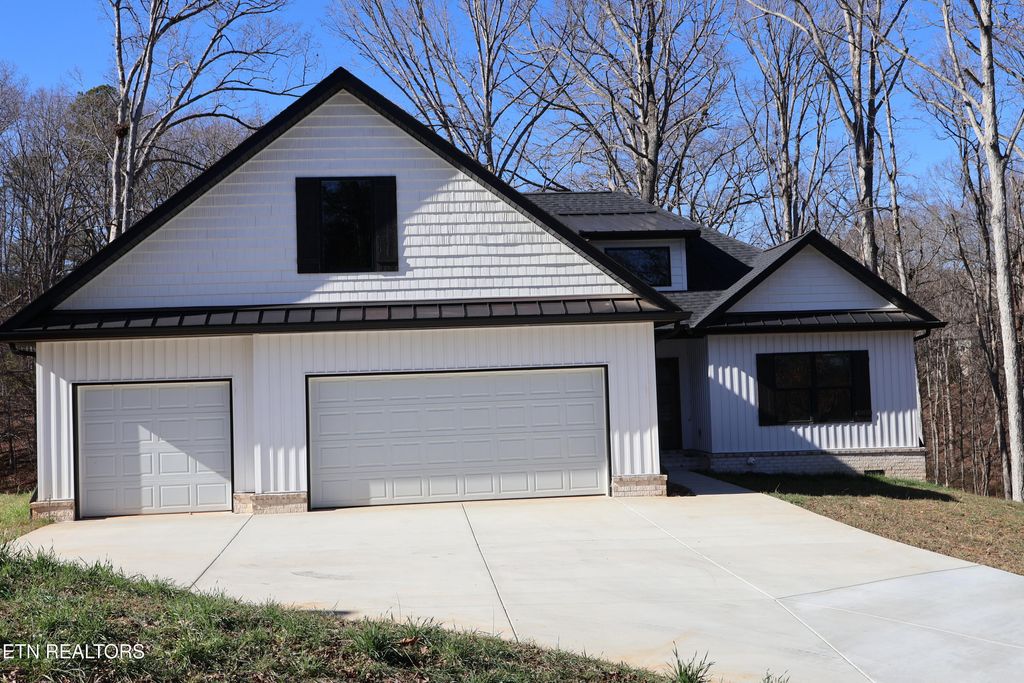 Photo of 301 Seminole Trace, Loudon, TN 37774 (MLS # 1294176)