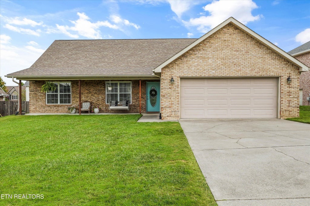 Photo of 1216 Bastogne Drive, Maryville, TN 37801 (MLS # 1355086)