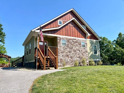 Tiny photo for 706 Fairgarden Circle, Sevierville, TN 37876 (MLS # 1346125)