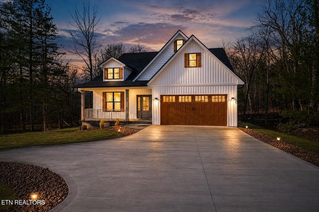 Photo of 232 Westchester Drive, Crossville, TN 38558 (MLS # 1322943)