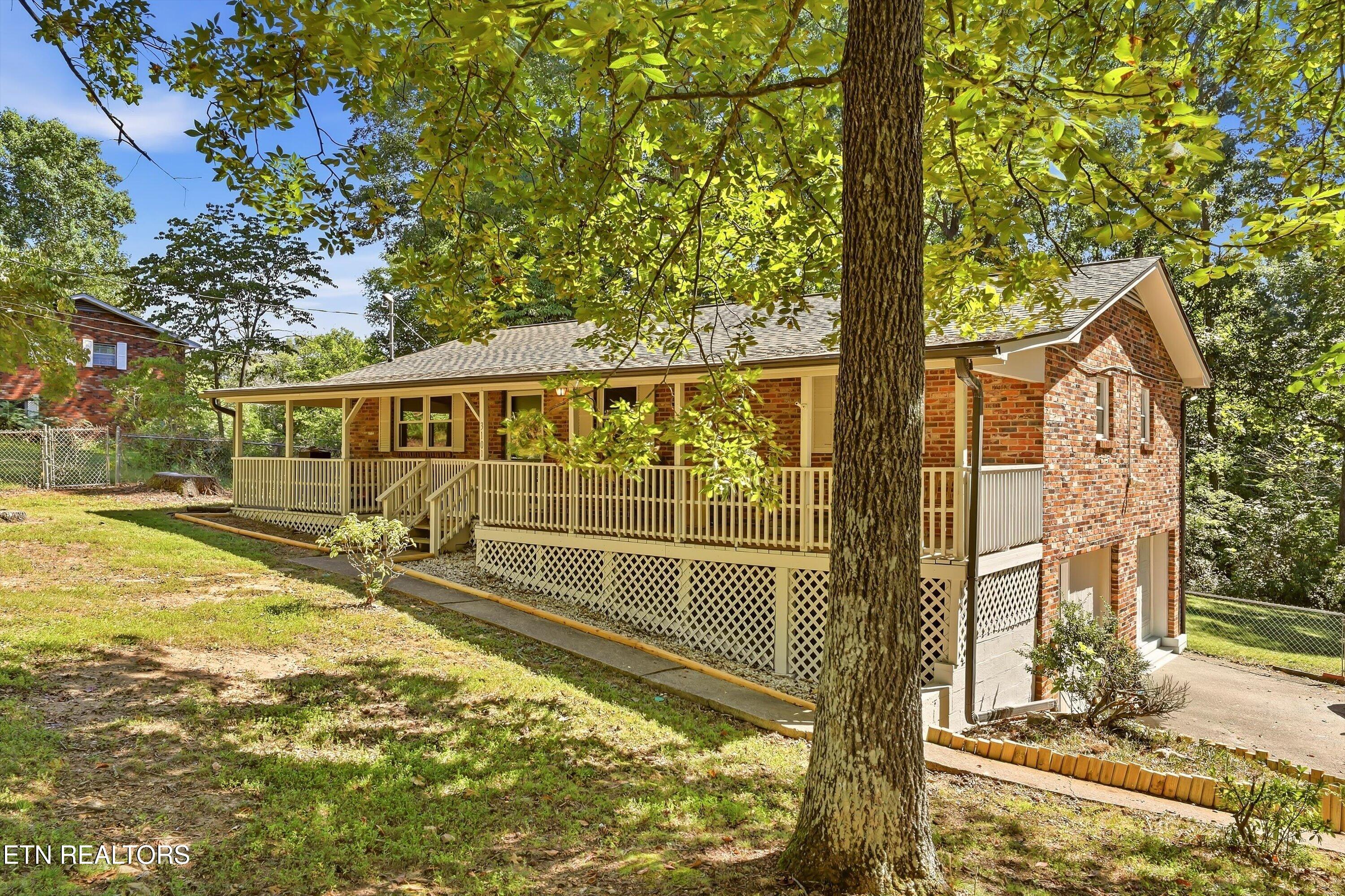 3101 Forest Heights Circle