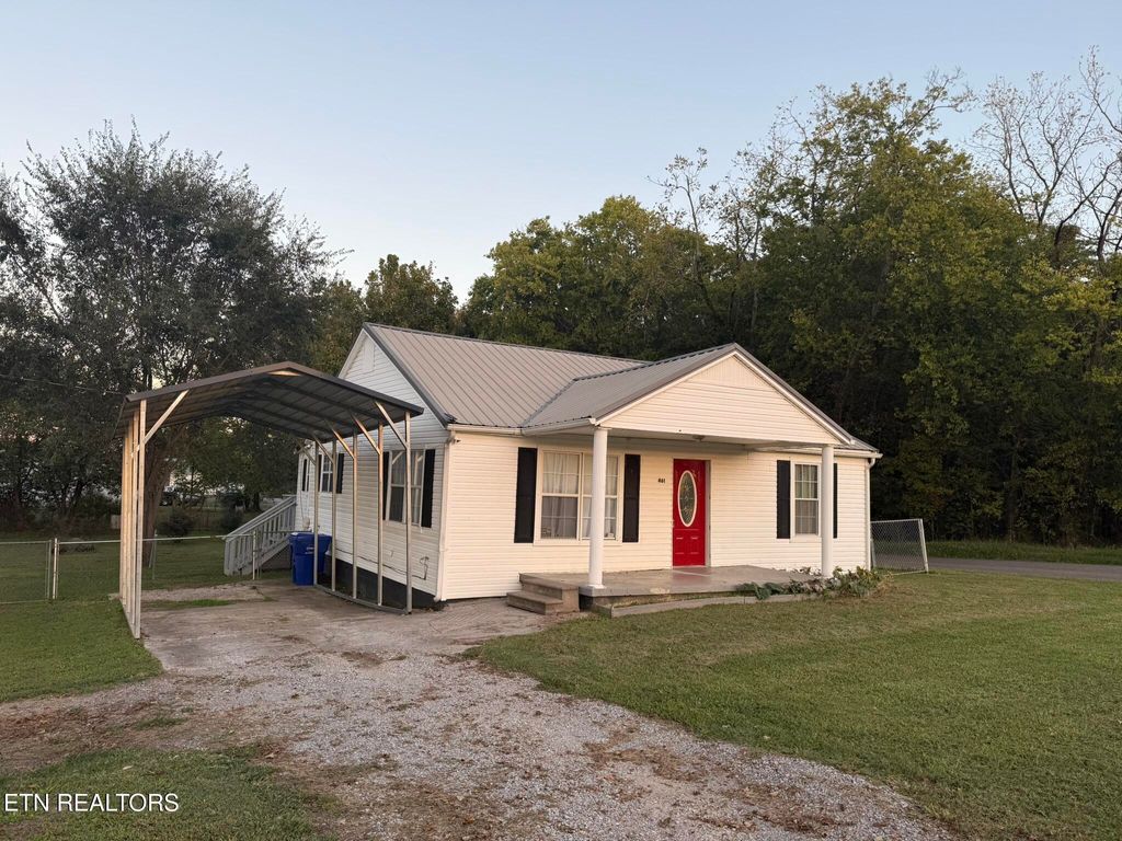 Photo of 461 Old Tellico Hwy N Hwy, Madisonville, TN 37354 (MLS # 1317416)