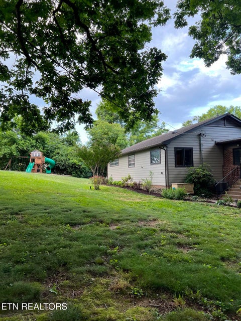 Tiny photo for 4701 Westover Terrace, Knoxville, TN 37914 (MLS # 1348430)