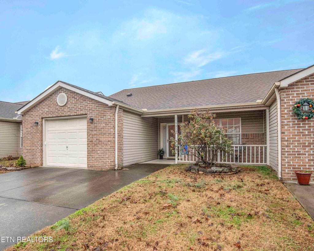 Photo of 9919 Tinsmith Way, Knoxville, TN 37931 (MLS # 1323182)