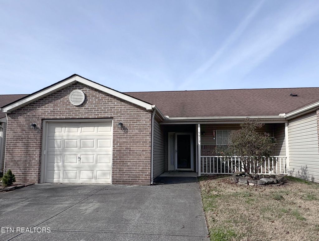 Photo of 9919 Tinsmith Way, Knoxville, TN 37931 (MLS # 1323182)
