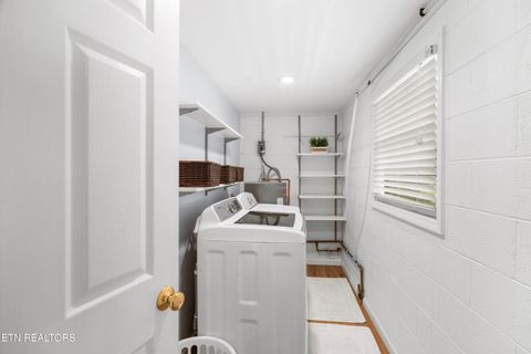 Tiny photo for 1302 Irwin Drive, Powell, TN 37849 (MLS # 1342599)