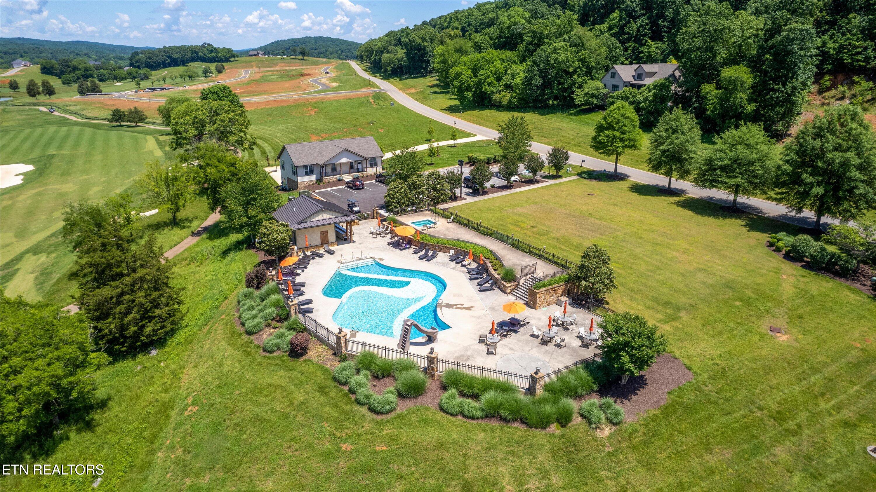512 Mockingbird Lane