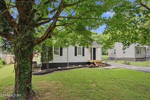 Tiny photo for 2511 Greenfield Lane, Knoxville, TN 37917 (MLS # 1345687)