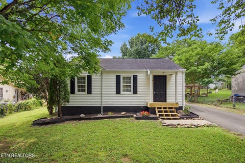 Tiny photo for 2511 Greenfield Lane, Knoxville, TN 37917 (MLS # 1345687)