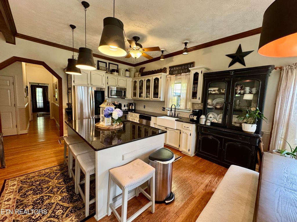 Photo of 281 Red Williams Rd, Crossville, TN 38555 (MLS # 1327213)