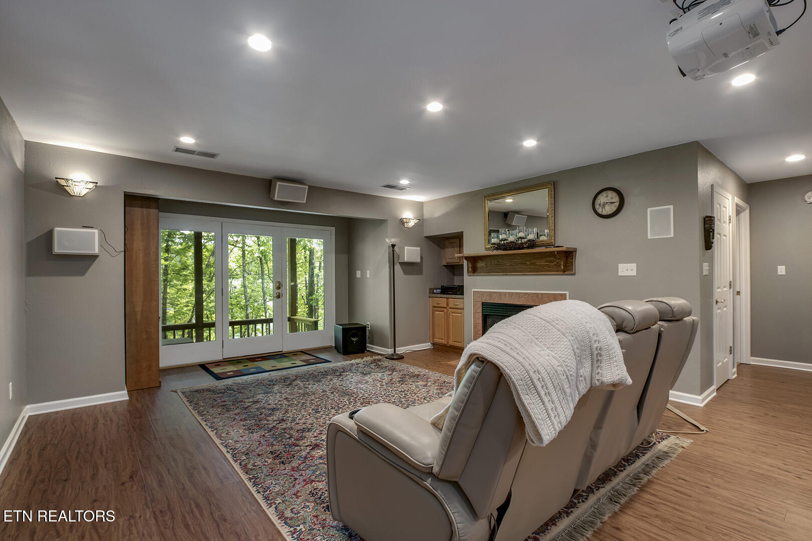 Loudon, Tennessee 37774, United States, 3 Bedrooms Bedrooms, ,3 BathroomsBathrooms,Residential,Active,130894