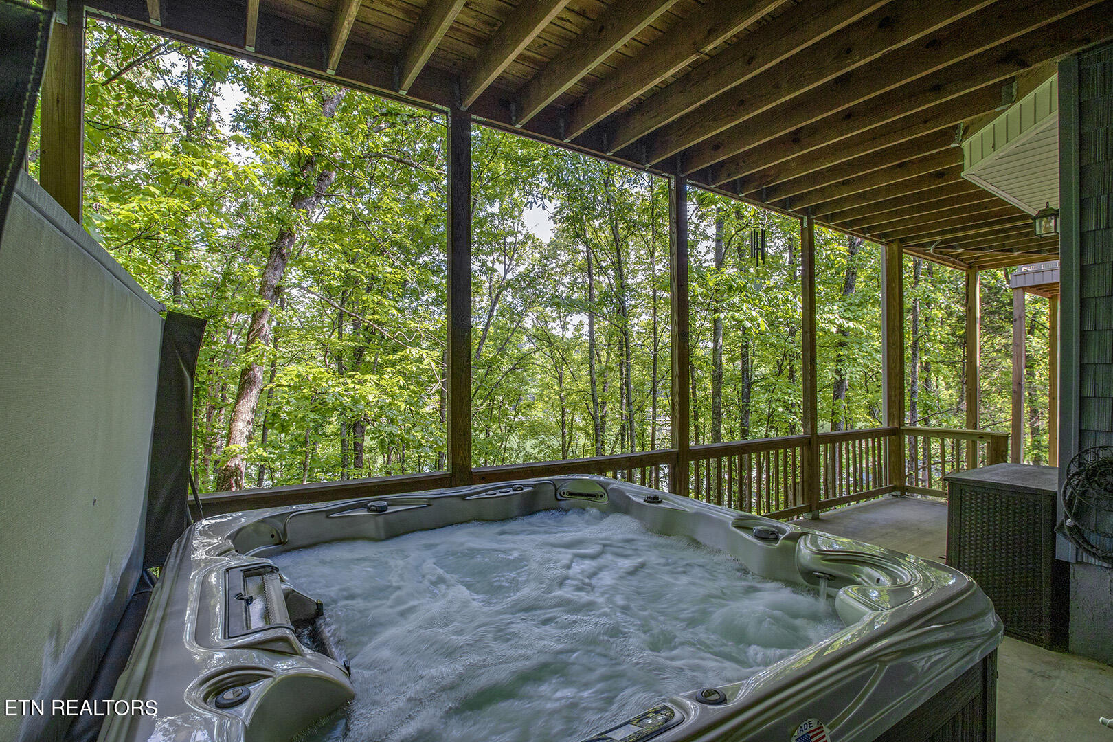 Loudon, Tennessee 37774, United States, 3 Bedrooms Bedrooms, ,3 BathroomsBathrooms,Residential,Active,130894