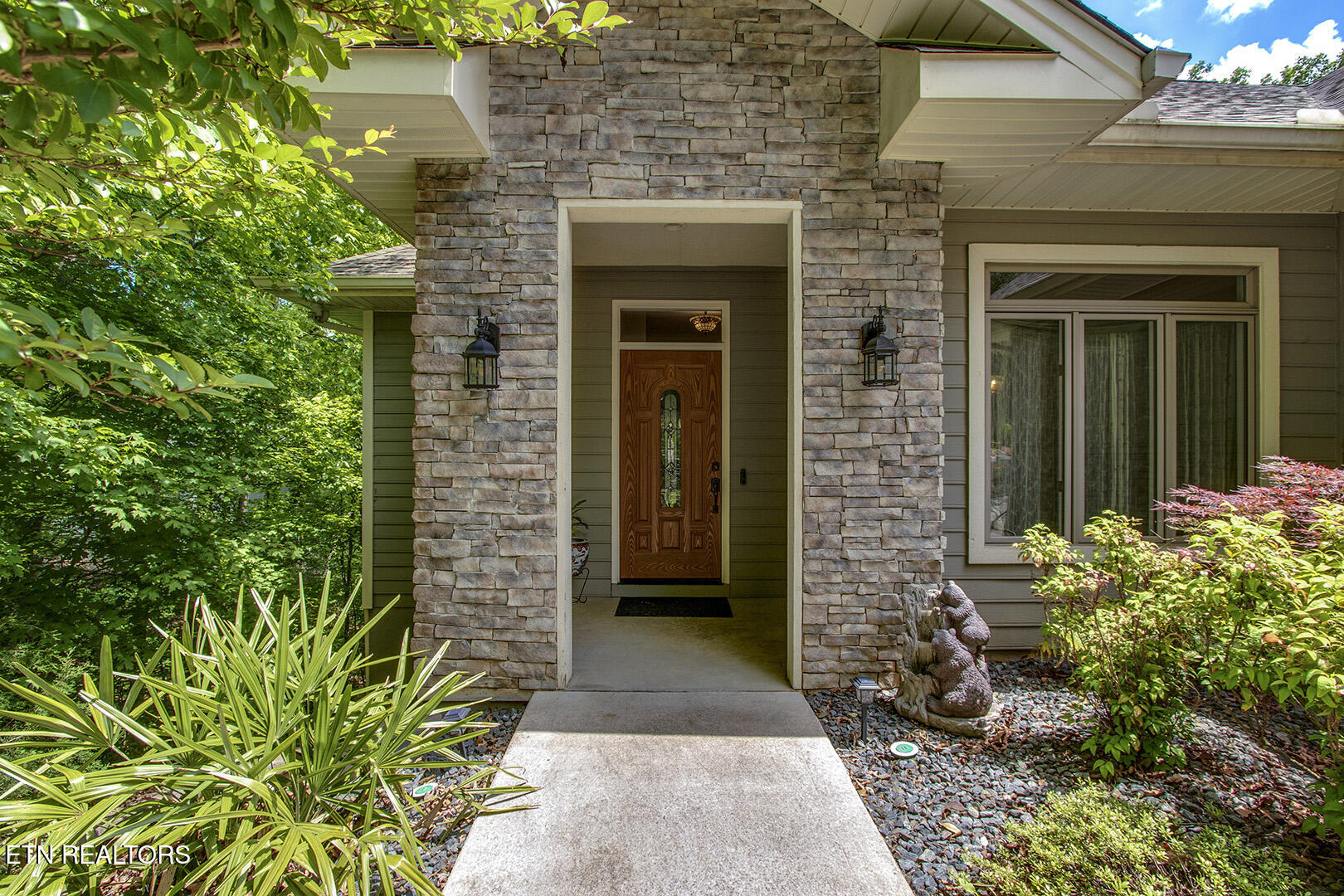 401 Shawnee Place
