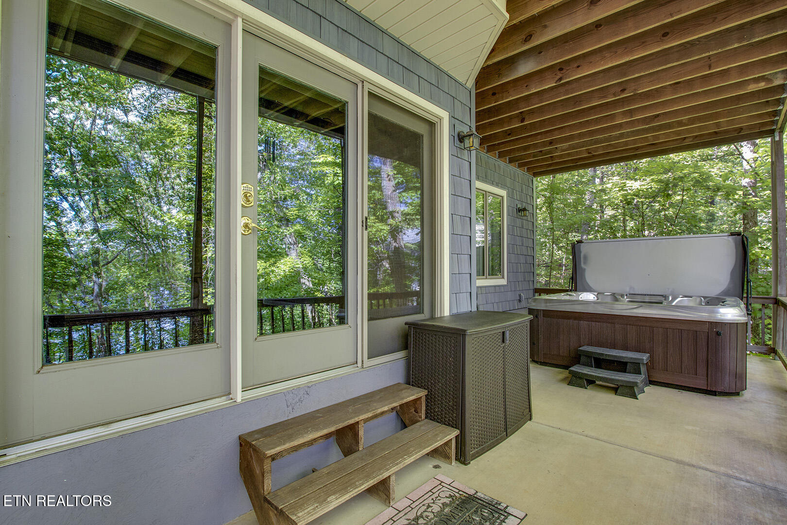 Loudon, Tennessee 37774, United States, 3 Bedrooms Bedrooms, ,3 BathroomsBathrooms,Residential,Active,130894