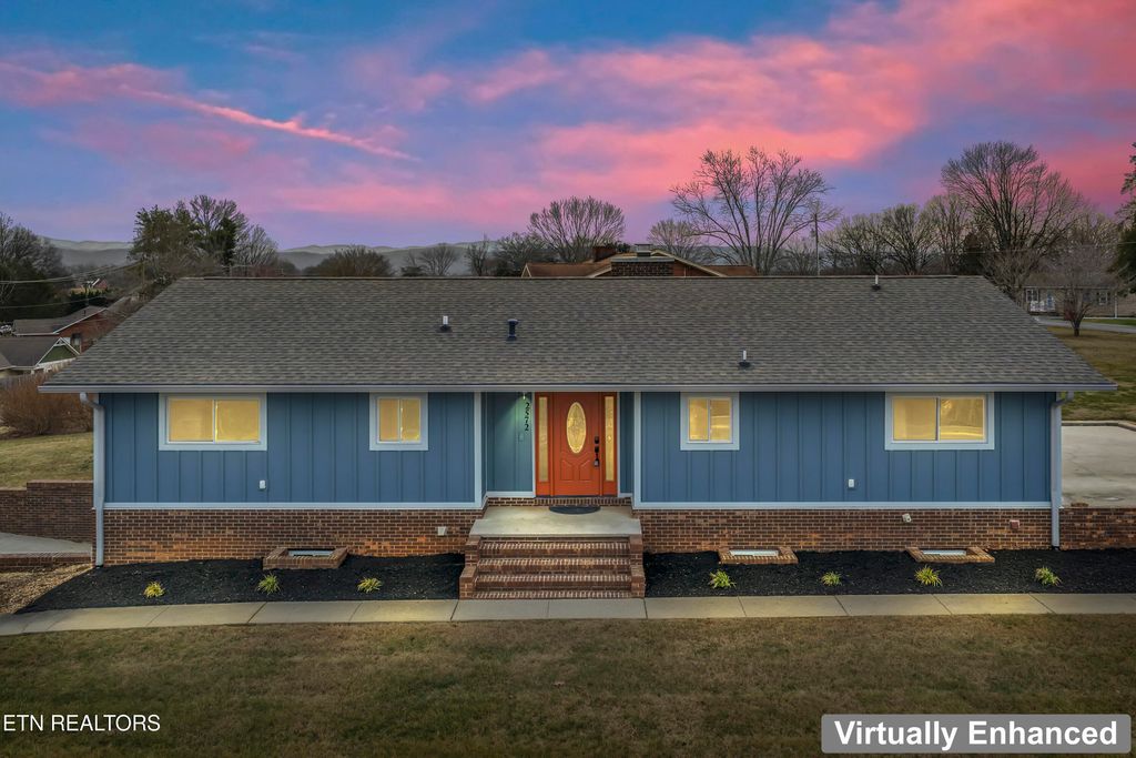 Photo of 2572 Sevierville Rd Rd, Maryville, TN 37804 (MLS # 1328155)