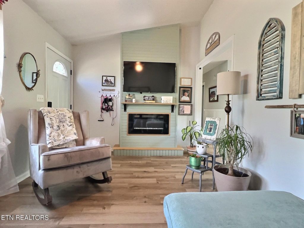 Photo of 142 Johnson Rd, Maynardville, TN 37807 (MLS # 1298288)