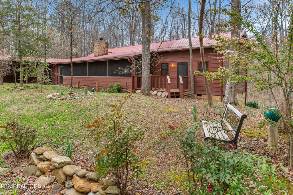 Photo of 3820 Saddle Brook Way, Sevierville, TN 37862 (MLS # 1334202)