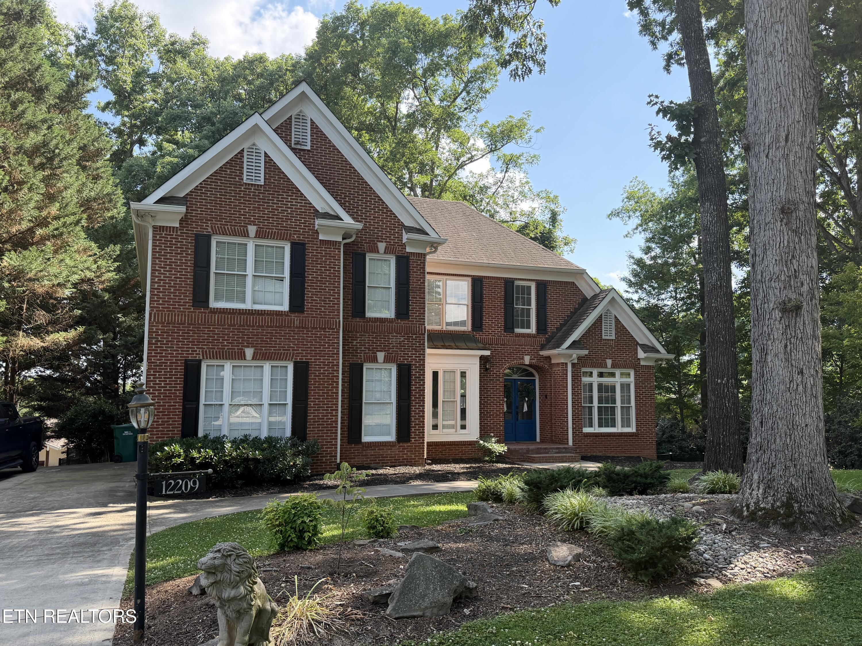 12209 Oakmont Circle
