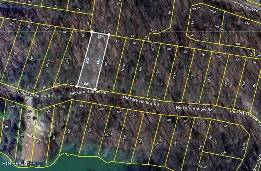 Photo of 19 Hickory Hollow Rd, Crossville, TN 38572 (MLS # 1323561)