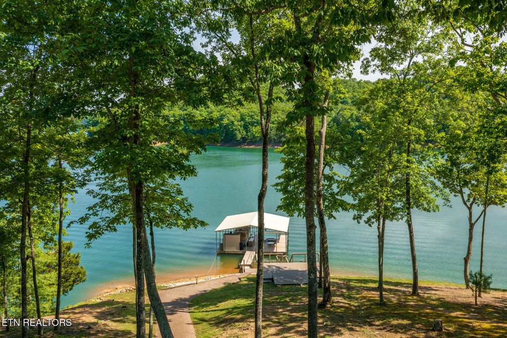 Photo of 563 Norris Shores Drive, Sharps Chapel, TN 37866 (MLS # 1339452)