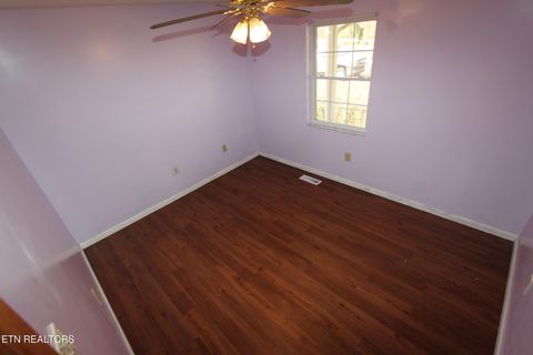 Tiny photo for 150 Osborne St, Loudon, TN 37774 (MLS # 1322530)