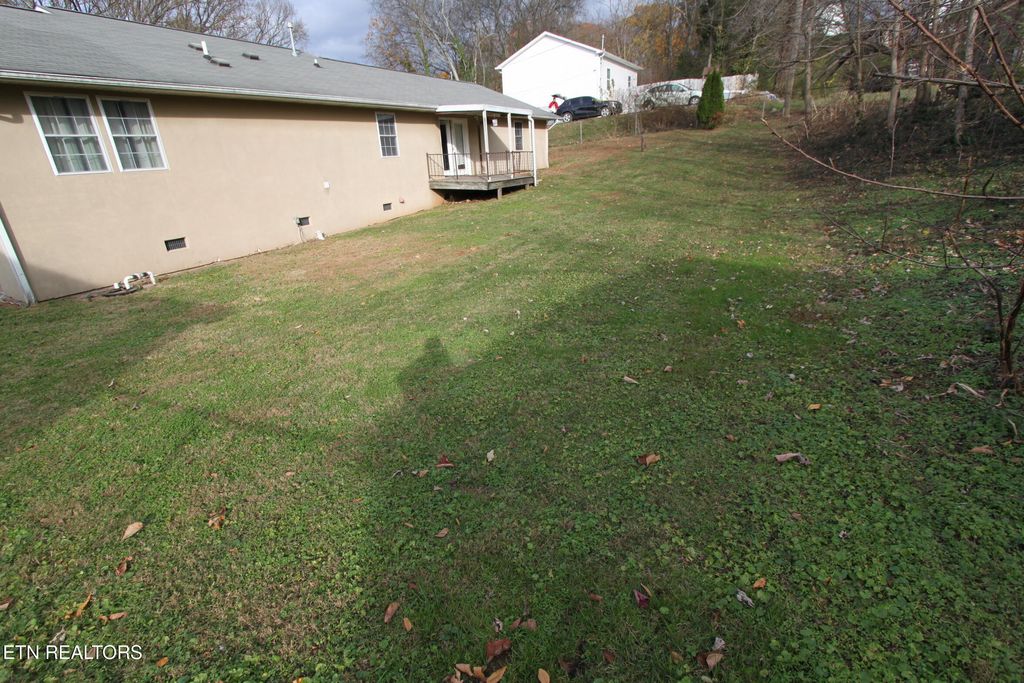 Photo of 150 Osborne St, Loudon, TN 37774 (MLS # 1322530)