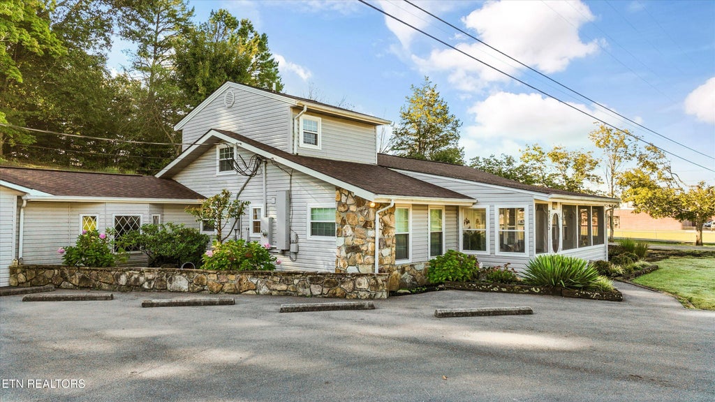 Photo of 2805 Old Newport Hwy, Sevierville, TN 37876 (MLS # 1357303)
