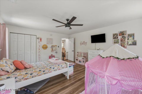 Tiny photo for 123 Cove Springs Drive, Dandridge, TN 37725 (MLS # 1355768)