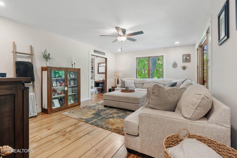 Tiny photo for 2418 E Gallaher Ferry Rd, Knoxville, TN 37932 (MLS # 1341285)
