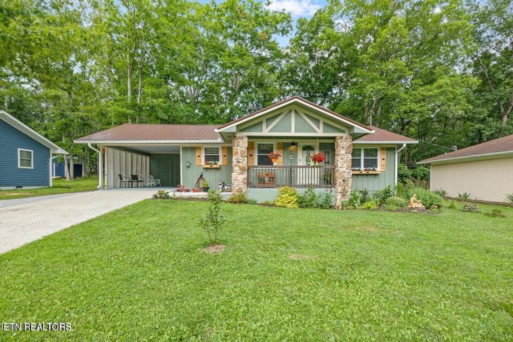 Photo of 137 Jasper Drive, Crossville, TN 38558 (MLS # 1331708)