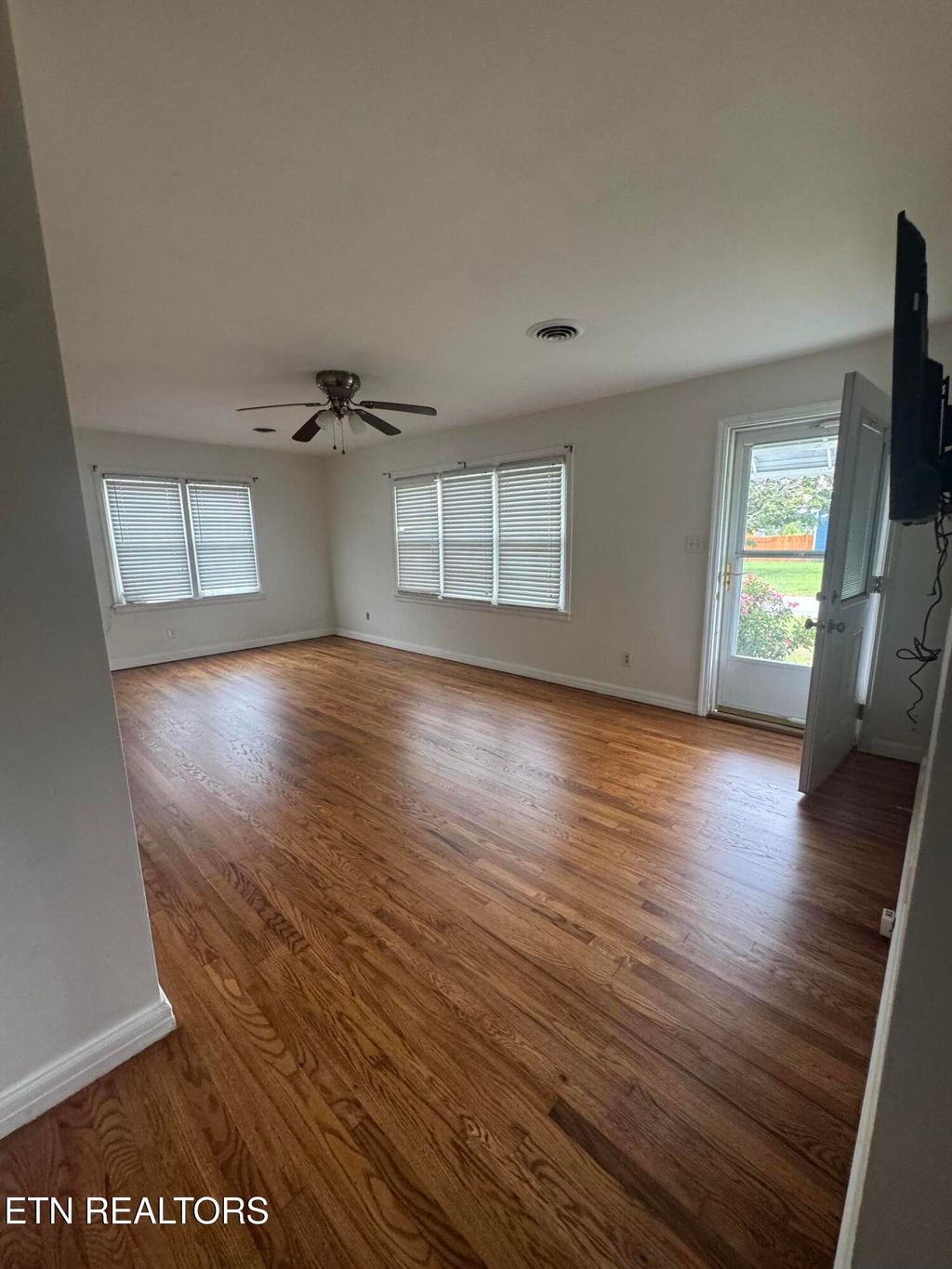 Photo of 1633 Old Newport Hwy, Newport, TN 37821 (MLS # 1316432)