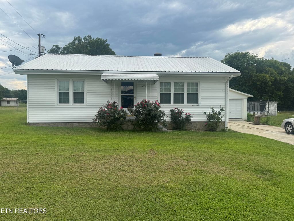 Photo of 1633 Old Newport Hwy, Newport, TN 37821 (MLS # 1316432)