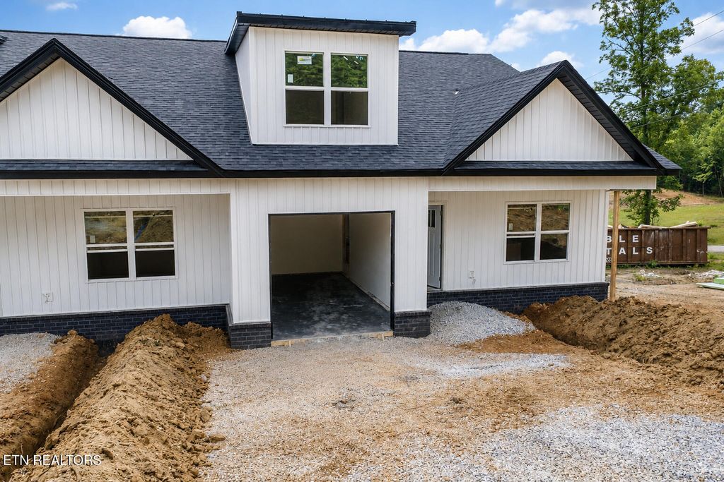Photo of 347 Webster Drive, Blaine, TN 37709 (MLS # 1340992)