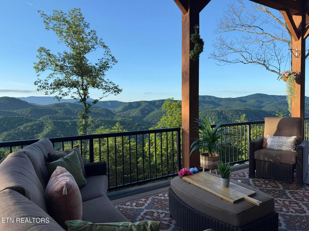 Photo of 550 Steer Creek Rd, Tellico Plains, TN 37385 (MLS # 1289992)