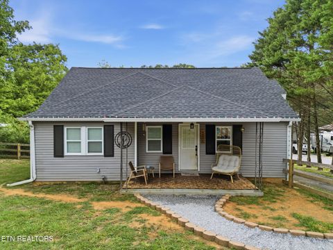 Photo of 4231 Rocky Branch Rd, Walland, TN 37886 (MLS # 1348002)