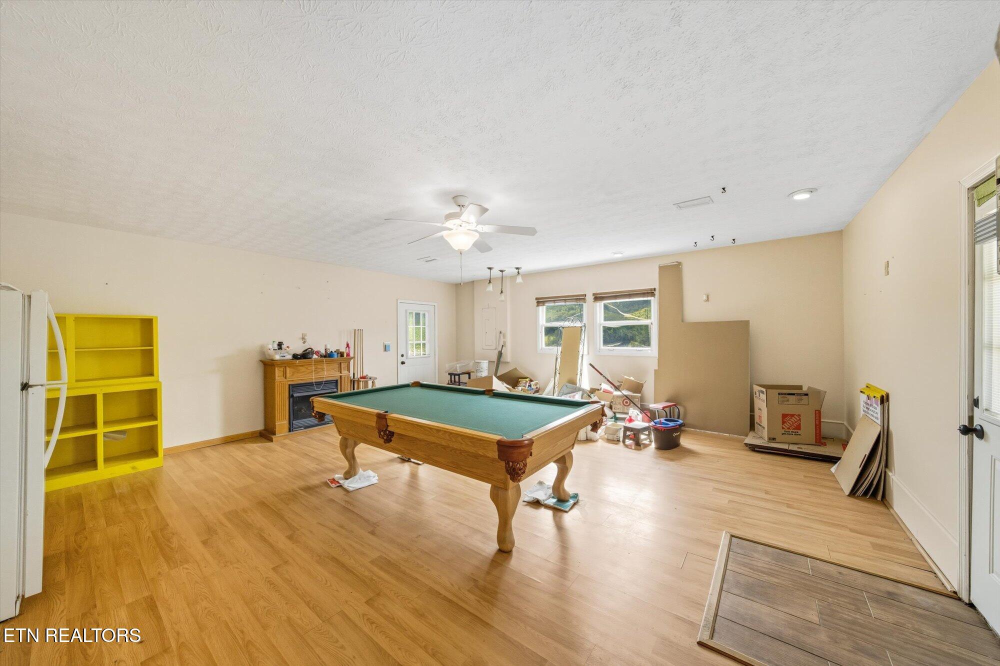 1502 Valley Cove Way