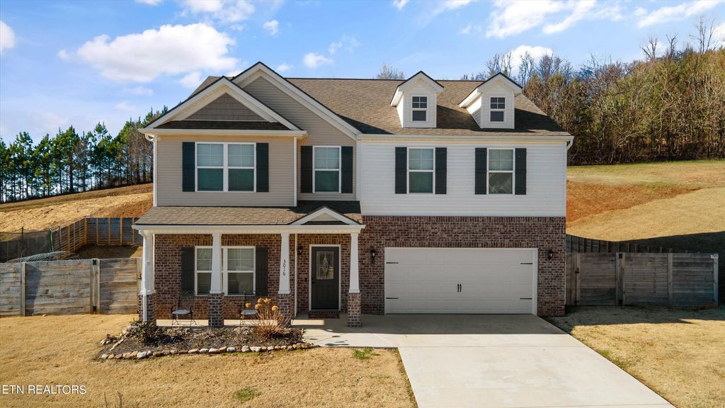 Photo of 3016 Sagegrass Drive, Louisville, TN 37777 (MLS # 1248507)