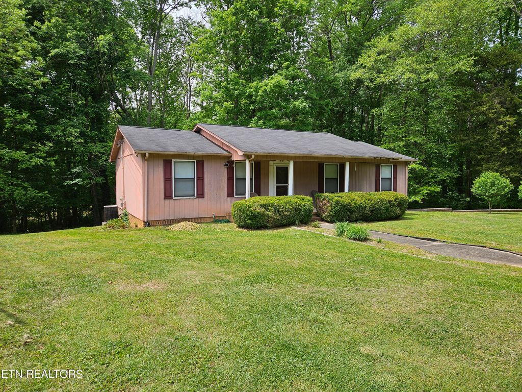 Photo of 3041 Bridgeway Drive, Cookeville, TN 38506 (MLS # 1341330)