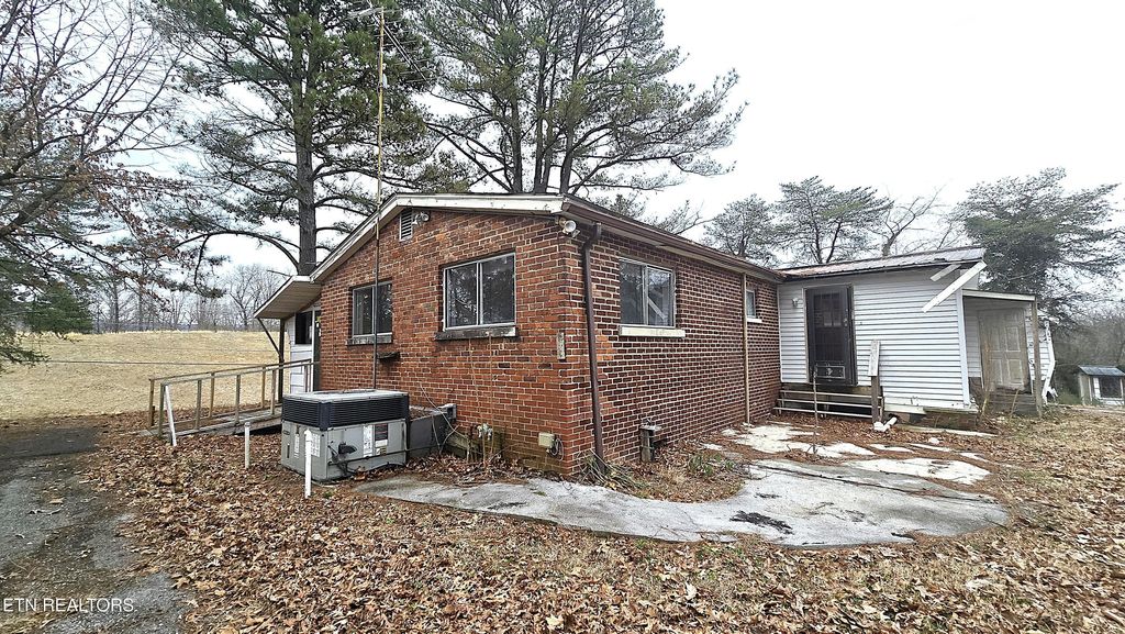 Photo of 5123 Roane State Hwy, Rockwood, TN 37854 (MLS # 1331528)