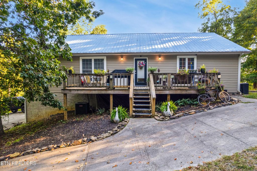 Photo of 2750 TN-72 Hwy, Maryville, TN 37801 (MLS # 1316622)
